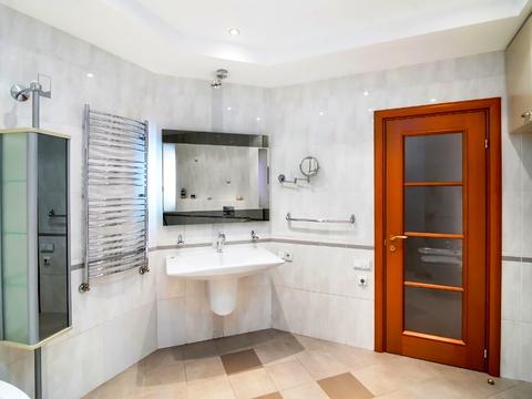 квартира за адресою Академіка Булаховського вул., 5-В