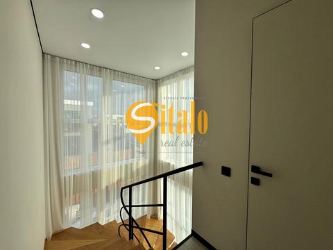 дом по адресу Центральна