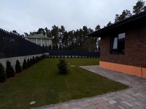 будинок за адресою Жовтнева вул.