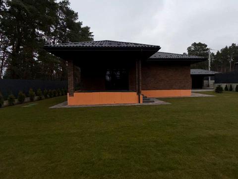 будинок за адресою Жовтнева вул.