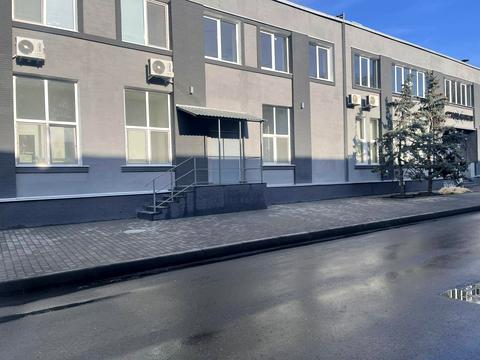 комерційна за адресою Водопровідна вул., 16