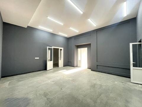 комерційна за адресою Водопровідна вул., 16