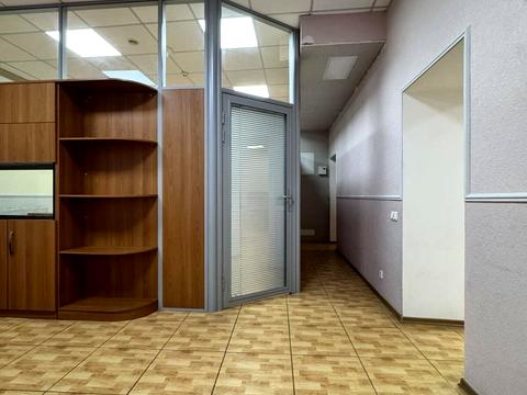 комерційна за адресою Ярославська вул., 11