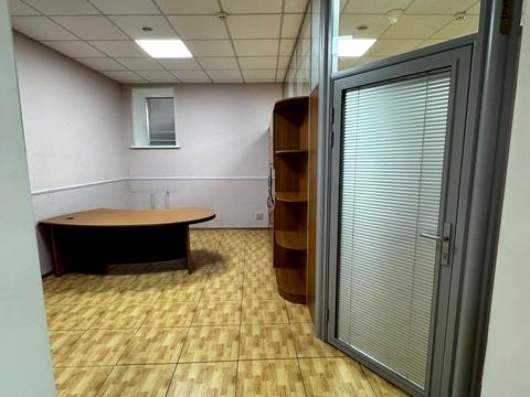 комерційна за адресою Ярославська вул., 11