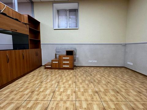 комерційна за адресою Ярославська вул., 11