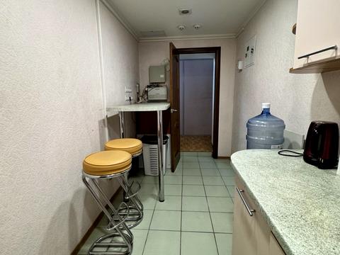 комерційна за адресою Ярославська вул., 11