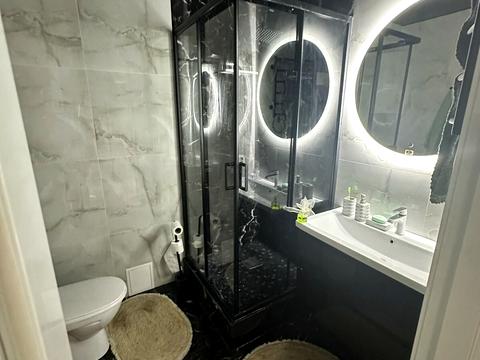 квартира за адресою Шкільна вул., 73-Г