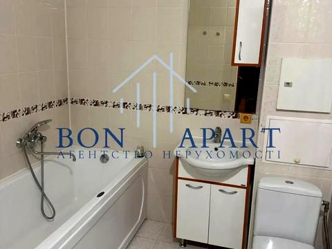 квартира за адресою Дніпровська набережна вул., 19