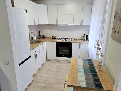 квартира за адресою Галини Романової вул., 9а