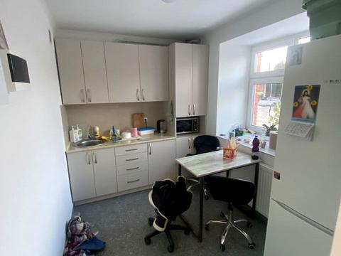 комерційна за адресою Тарнавського, 2