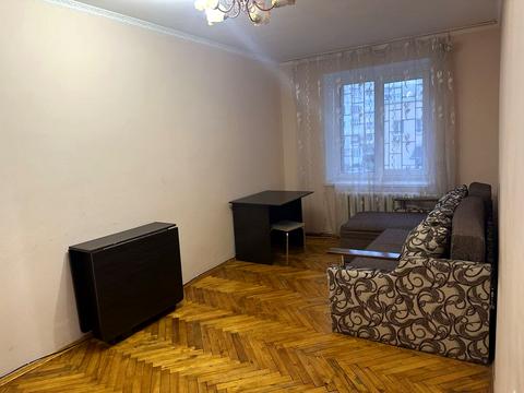 квартира за адресою Морозна вул., 14