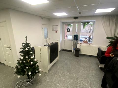 комерційна за адресою Генерала М. Тарнавського вул., (Будинок 3)