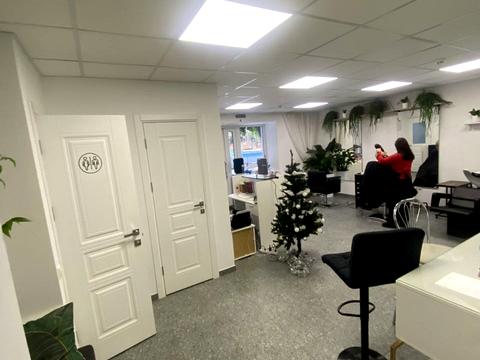 комерційна за адресою Генерала М. Тарнавського вул., (Будинок 3)