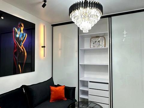 квартира за адресою Краснова вул., 1-В