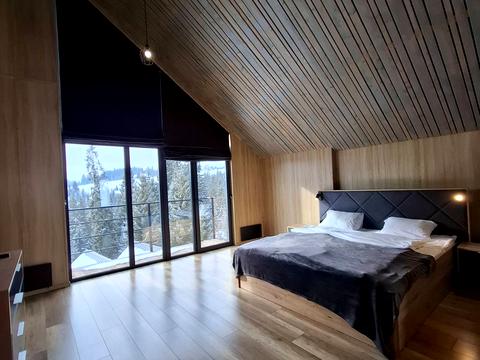 комерційна за адресою Героїв Майдану, 2