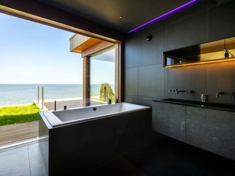 будинок за адресою Приморська