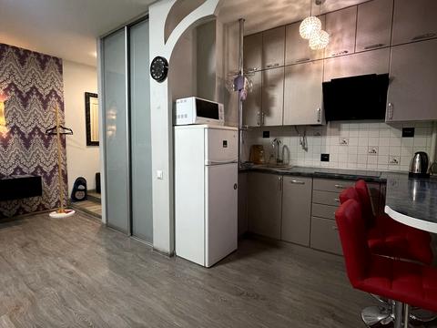 квартира за адресою Велика Васильківська вул. (Червоноармійська), 30-Б