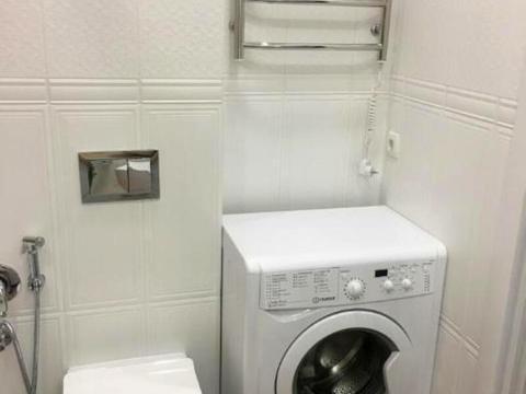 квартира за адресою Практична вул., 1