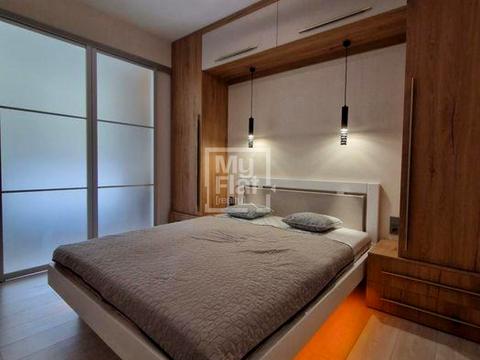 квартира за адресою Олександра Олеся вул., 5-А