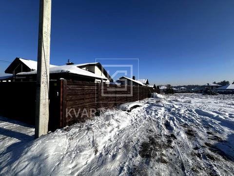 участок по адресу Евгения Плужника ул.