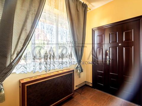 будинок за адресою Центральна вул., 30-А