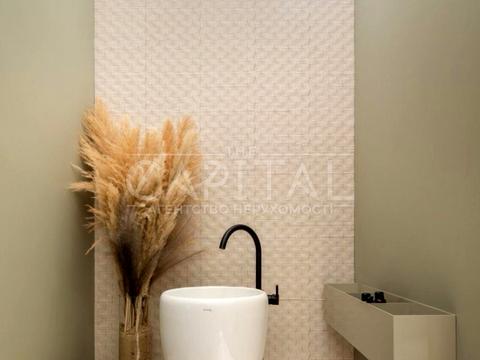 комерційна за адресою Васильківська вул., 100-А