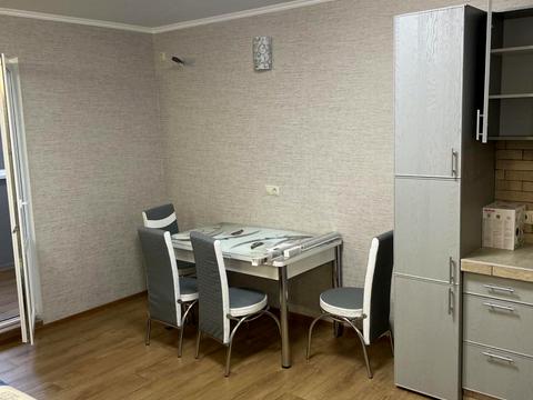 квартира за адресою Ревуцького вул., 54