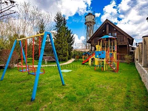 будинок за адресою Олександра Довженка вул., 16