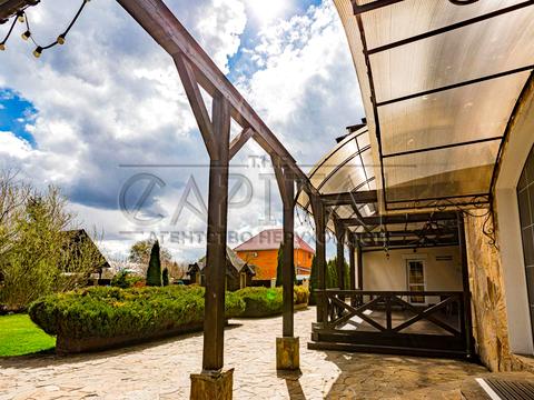 будинок за адресою Олександра Довженка вул., 16