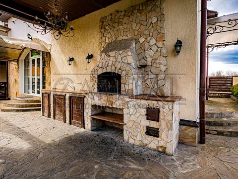 будинок за адресою Олександра Довженка вул., 16