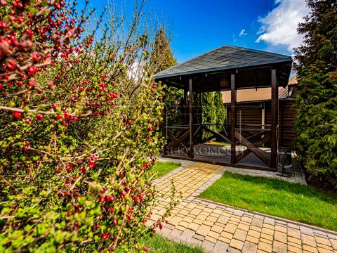 будинок за адресою Олександра Довженка вул., 16