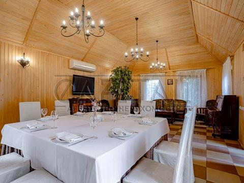 будинок за адресою Олександра Довженка вул., 16