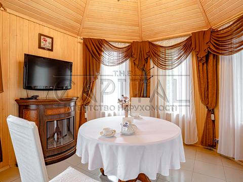 будинок за адресою Олександра Довженка вул., 16