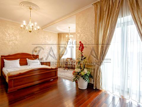 будинок за адресою Олександра Довженка вул., 16