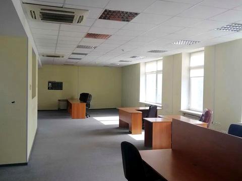 комерційна за адресою Лесі Українки бульв., 34