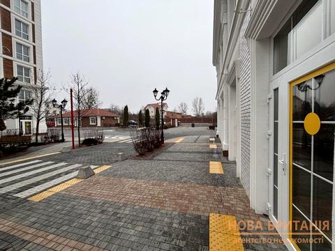 комерційна за адресою Паркова, 2