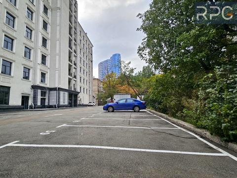 коммерческая по адресу Николая Михновского бульв. (Дружбы народов), 19