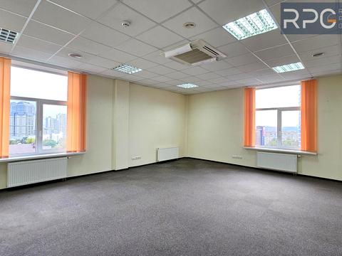 коммерческая по адресу Николая Михновского бульв. (Дружбы народов), 19