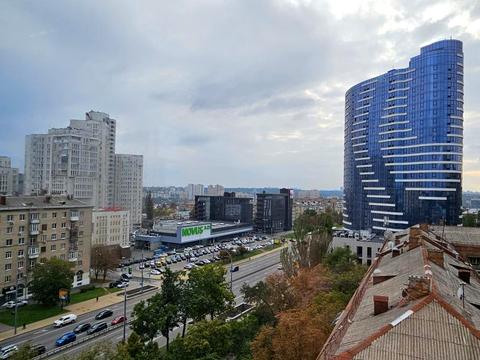 коммерческая по адресу Николая Михновского бульв. (Дружбы народов), 19