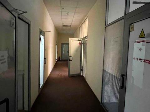 комерційна за адресою Київ, Дениса Монастирського вул. (Василя Сурікова), 3А
