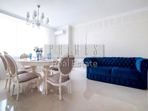 квартира за адресою Анни Ахматової вул., 30