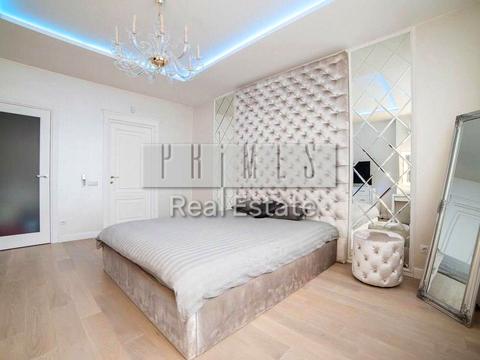 квартира за адресою Анни Ахматової вул., 30