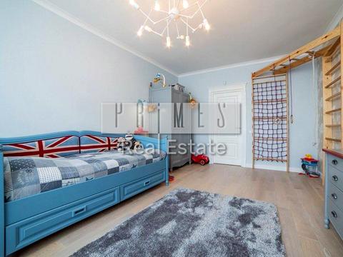 квартира за адресою Анни Ахматової вул., 30