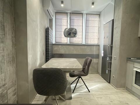 квартира за адресою Чорноморськ (Іллічівськ), Захисників України вул. (1-го Травня), 40