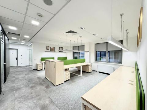 комерційна за адресою Спортивна пл., 3в