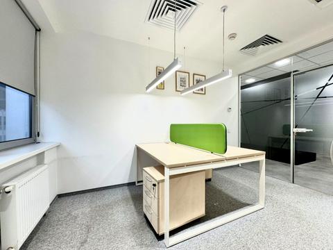 комерційна за адресою Спортивна пл., 3в