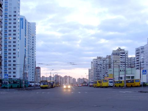 комерційна за адресою Червоної Калини просп. (Володимира Маяковського), 25