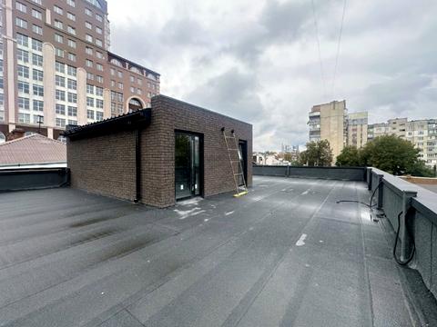 коммерческая по адресу Грушевського ул., 57/14