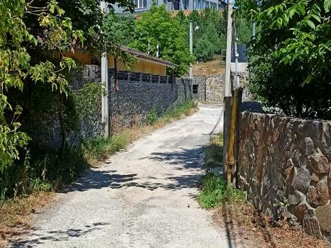 участок по адресу Кавказская ул.