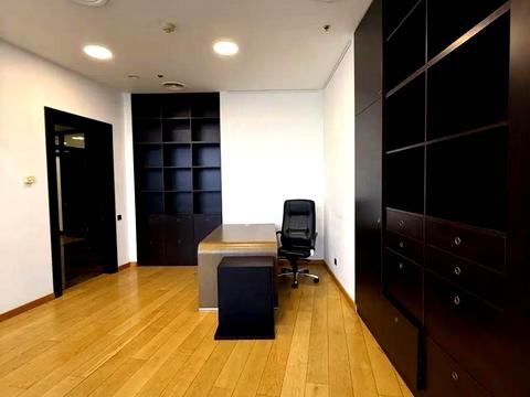 комерційна за адресою Мечникова вул. (Кловський), 2